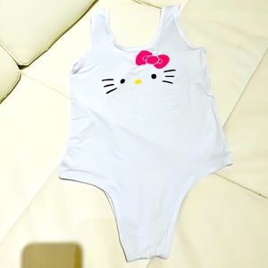 💕Hellokitty Top or swimsuit 💕